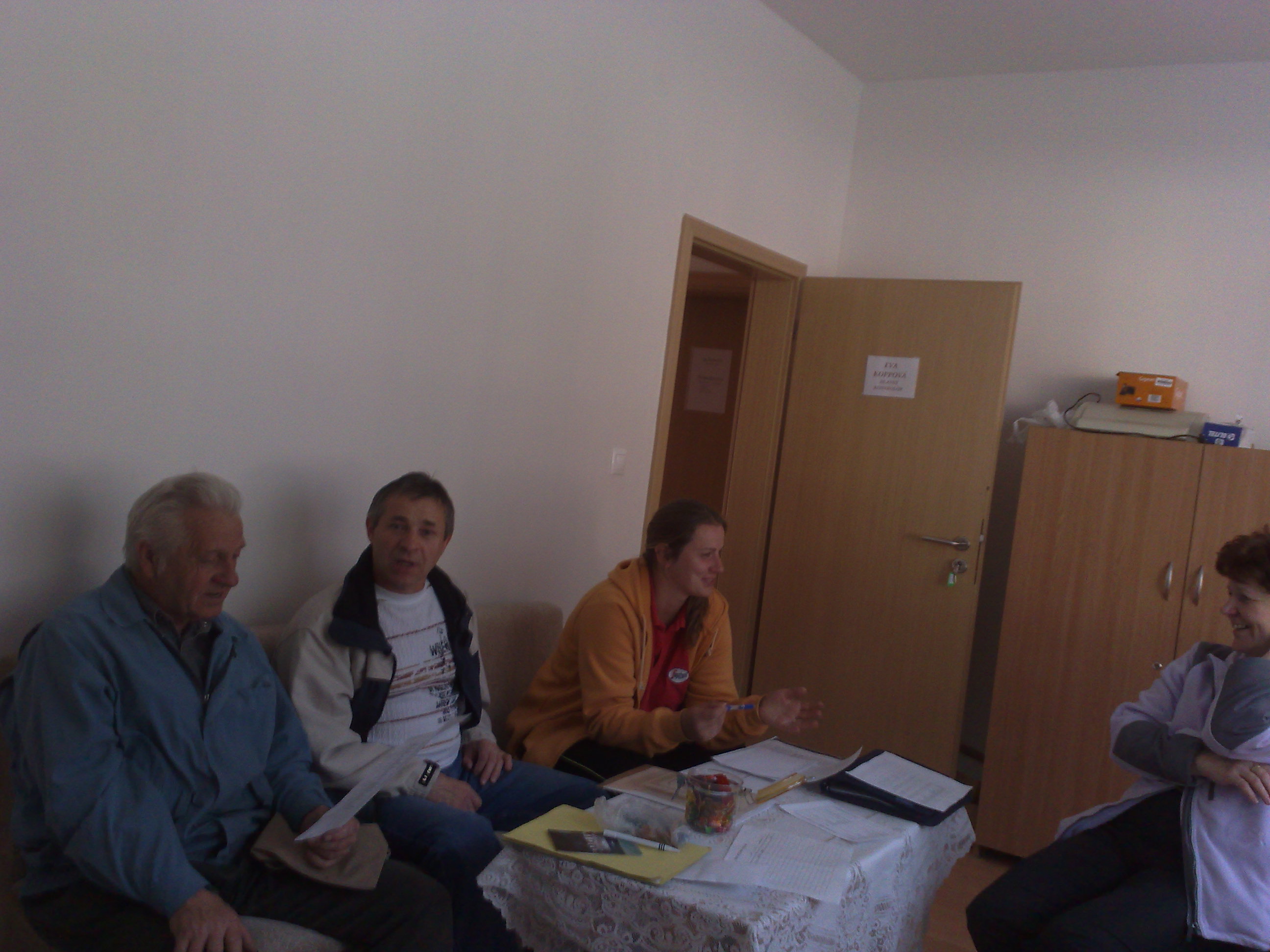 príprava stavania mája 29.4.11 002.jpg